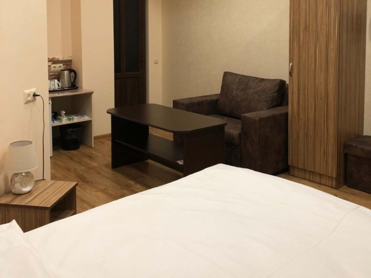 H Resort Hotel Vagharshapat Armenia Екстер'єр фото